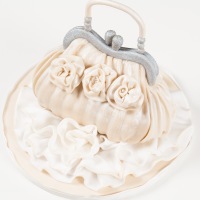 Cake Design Tutorial: Silk Clutch Bag (advanced).