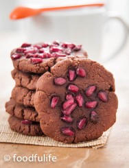 Rice flour chocolate cookies with pomegranate (gluten-free, low sugar) 